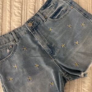 Light Blue Embroidered Daisy High-Waist Women’s Jeans Shorts